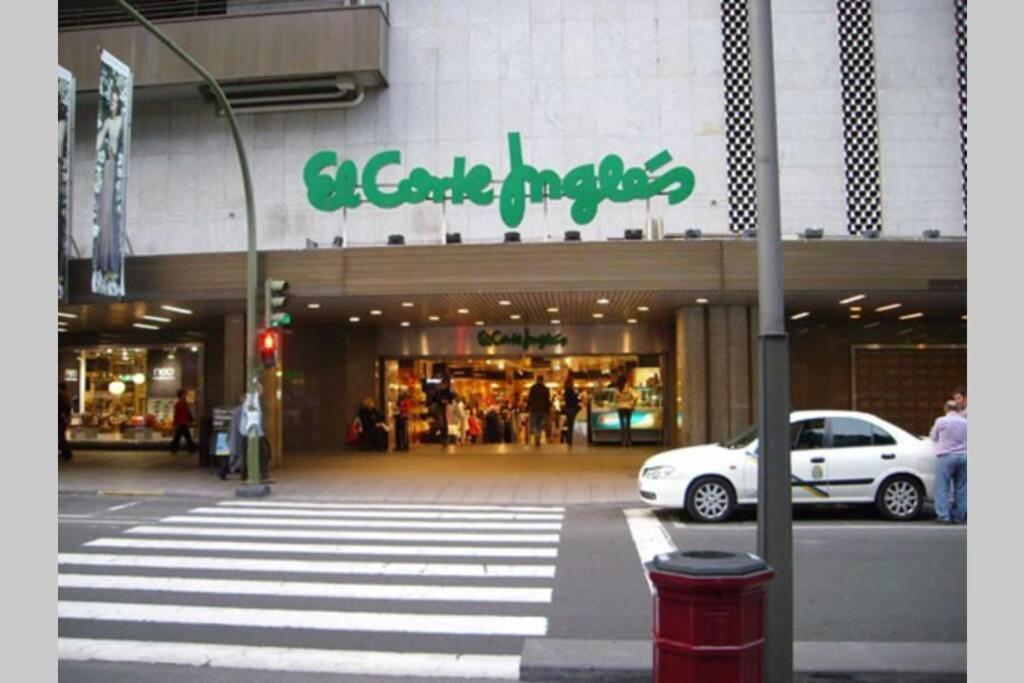 El corte ingles. Корт Инглес Испания. Corte Ingles магазин. Корте Инглес внутри. El Corte Ingles вещи.